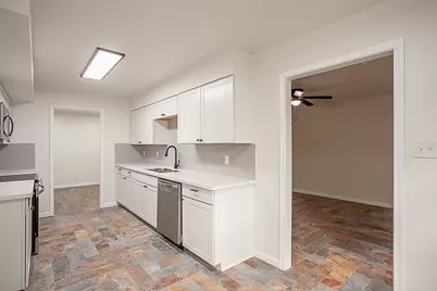 6317 Ivanhoe Lane, Beaumont, TX 77706 - Photo 13