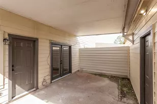 6317 Ivanhoe Ln, Beaumont, TX 77706 - Photo 33