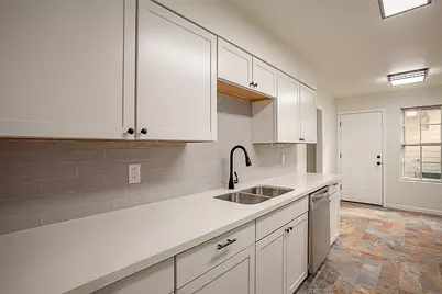 6317 Ivanhoe Lane, Beaumont, TX 77706 - Photo 17