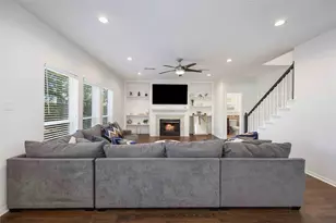 12714 Sandri Ln, Houston, TX 77077 - Photo 7