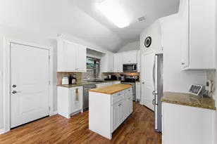 306 Lazy Ln, Montgomery, TX 77356 - Photo 13