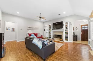 306 Lazy Ln, Montgomery, TX 77356 - Photo 7