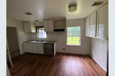 5719 Beldart Street, Houston, TX 77033 - Photo 3