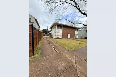 3914 Law Street #2, Houston, TX 77005 - Photo 17