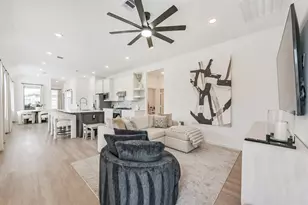 15035 Bradfield Mnr Dr, Houston, TX 77044 - Photo 7