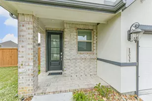15035 Bradfield Mnr Dr, Houston, TX 77044 - Photo 3