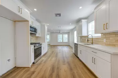 6923 Keller Street, Houston, TX 77087 - Photo 17