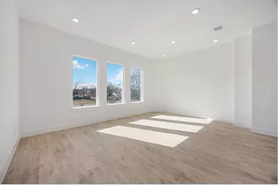 5324 Rue Street, Houston, TX 77033 - Photo 9