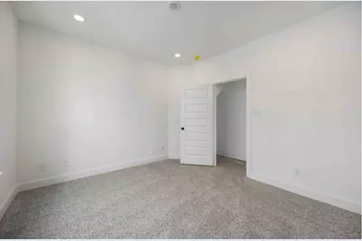 5324 Rue Street, Houston, TX 77033 - Photo 3