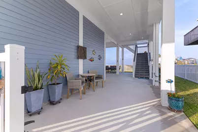 22520 Bay Point Drive, Galveston, TX 77554 - Photo 19