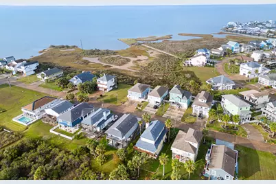 22520 Bay Point Drive, Galveston, TX 77554 - Photo 29