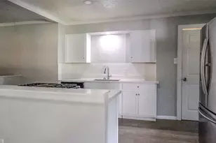 2004 W Gulf Street W, Baytown, TX 77520 - Photo 3