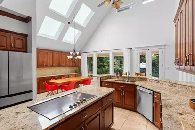 5918 Elmwood Hill Lane, Houston, TX 77345 - Photo 17