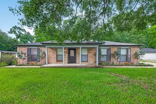 548 Brandon Rd, Conroe, TX 77302 - Photo 1