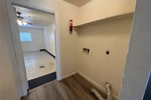 733 Pine Ave, Prairie View, TX 77445 - Photo 9