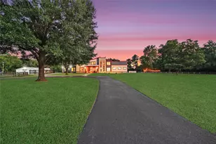 2531 S Cherry St, Tomball, TX 77375 - Photo 43