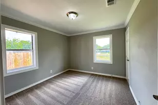 1013 E 40th St, Houston, TX 77022 - Photo 17