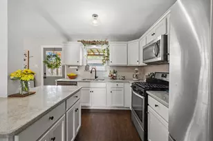 431 Corydon Dr, Houston, TX 77336 - Photo 13