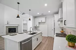 205 Wyndemere Dr, Montgomery, TX 77356 - Photo 13