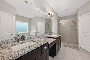 22519 Chenango Lake Dr, Angleton, TX 77515 - Photo 29