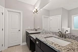 22519 Chenango Lake Dr, Angleton, TX 77515 - Photo 27
