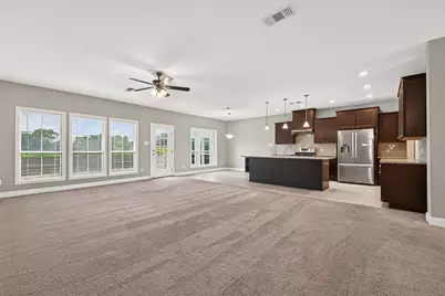 22519 Chenango Lake Drive, Angleton, TX 77515 - Photo 9
