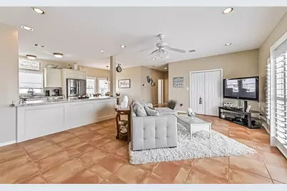 16611 Pompano Way, Galveston, TX 77554 - Photo 13