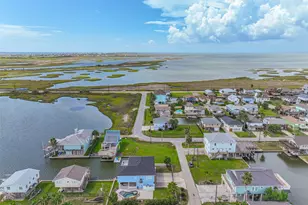 16611 Pompano Way, Galveston, TX 77554 - Photo 3