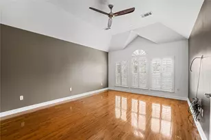 1739 French Village Dr, Houston, TX 77055 - Photo 13