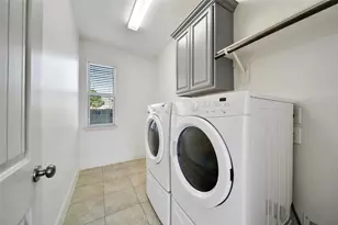 11030 Sarah Bluff Ln, Cypress, TX 77433 - Photo 43