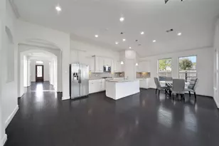 11030 Sarah Bluff Ln, Cypress, TX 77433 - Photo 11