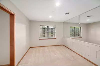 1815 Droxford Drive, Houston, TX 77008 - Photo 25