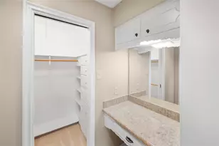 1815 Droxford Dr, Houston, TX 77008 - Photo 41