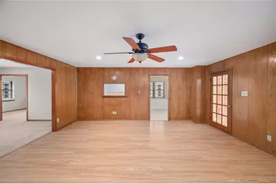 1815 Droxford Drive, Houston, TX 77008 - Photo 19