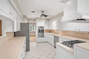 1815 Droxford Dr, Houston, TX 77008 - Photo 21