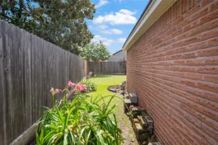 1815 Droxford Dr, Houston, TX 77008 - Photo 13