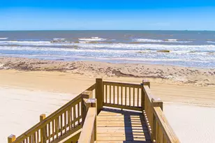 3244 Gulf Castle Dr, Crystal Beach, TX 77650 - Photo 15