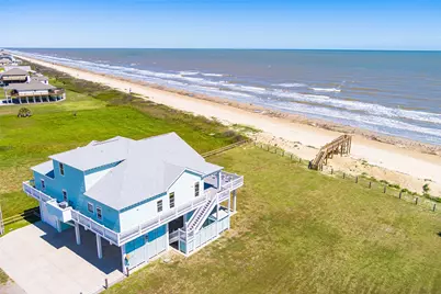 3244 Gulf Castle Drive, Crystal Beach, TX 77650 - Photo 5