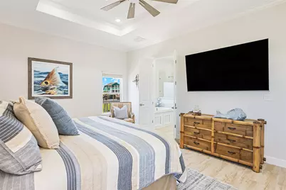 3244 Gulf Castle Drive, Crystal Beach, TX 77650 - Photo 33