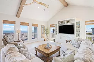 3244 Gulf Castle Dr, Crystal Beach, TX 77650 - Photo 17