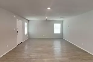 5738 Leon Pl, San Antonio, TX 78244 - Photo 3