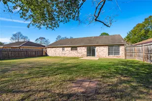 17602 Heritage Bay Dr, Webster, TX 77598 - Photo 25