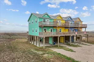 913 Bluewater Hwy, Surfside Beach, TX 77541 - Photo 33