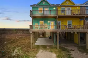 913 Bluewater Hwy, Surfside Beach, TX 77541 - Photo 37