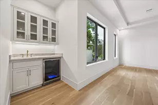 316 W 30th St, Houston, TX 77018 - Photo 17