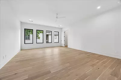 316 W 30th Street, Houston, TX 77018 - Photo 27