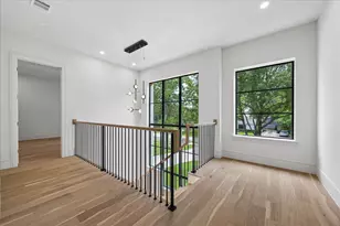 316 W 30th St, Houston, TX 77018 - Photo 15