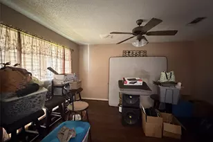 2510 Sunnycrest Dr, Texas City, TX 77590 - Photo 5