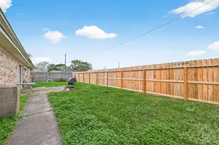 2510 Sunnycrest Dr, Texas City, TX 77590 - Photo 41