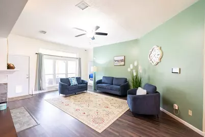 16039 Surrey Woods Drive, Friendswood, TX 77546 - Photo 11